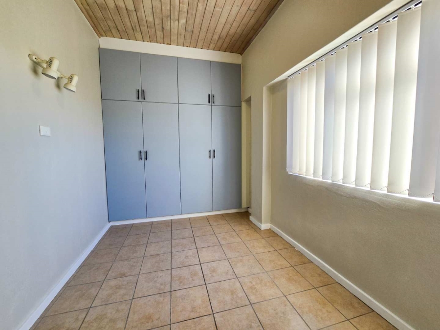 2 Bedroom Property for Sale in Stilbaai Wes Western Cape